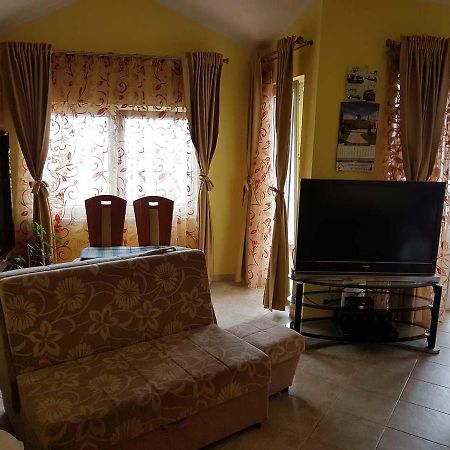 Porodicni Apartman Herceg Novi Exterior photo