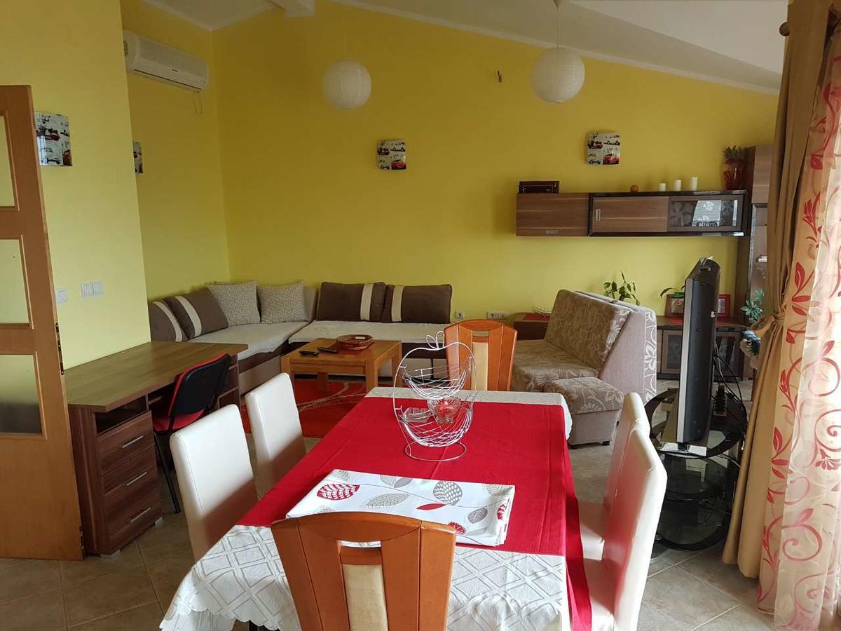 Porodicni Apartman Herceg Novi Exterior photo